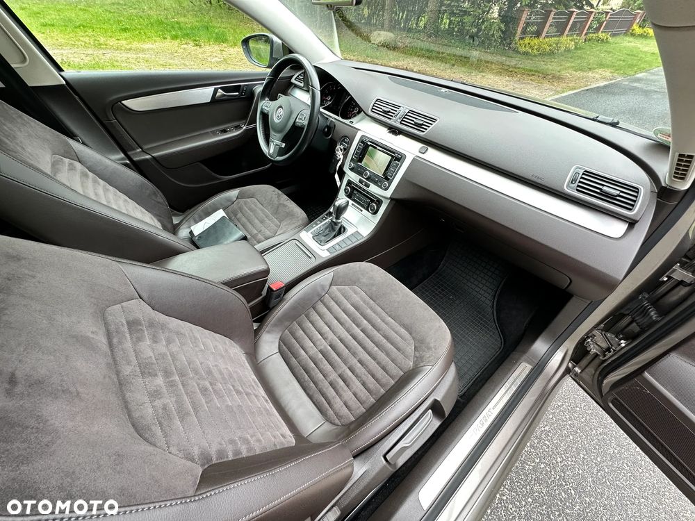 Volkswagen Passat 1.8 TSI DSG Highline - 27