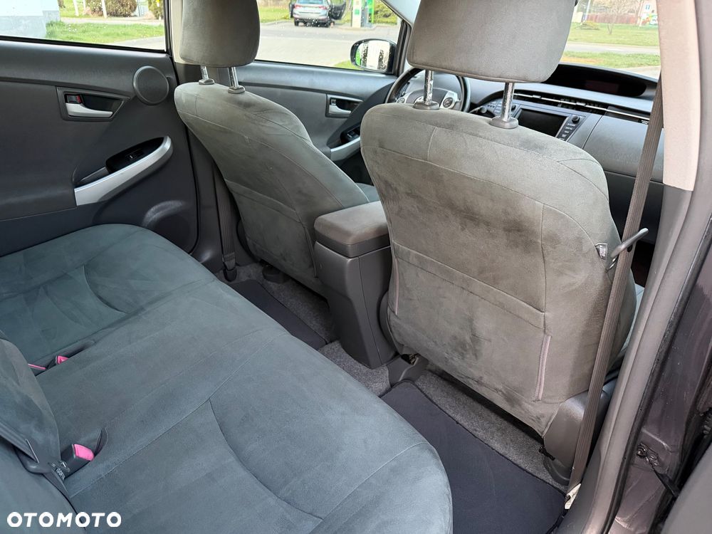 Toyota Prius 1.8 HSD Prestige - 19