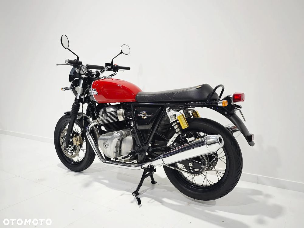 Royal Enfield Interceptor - 16