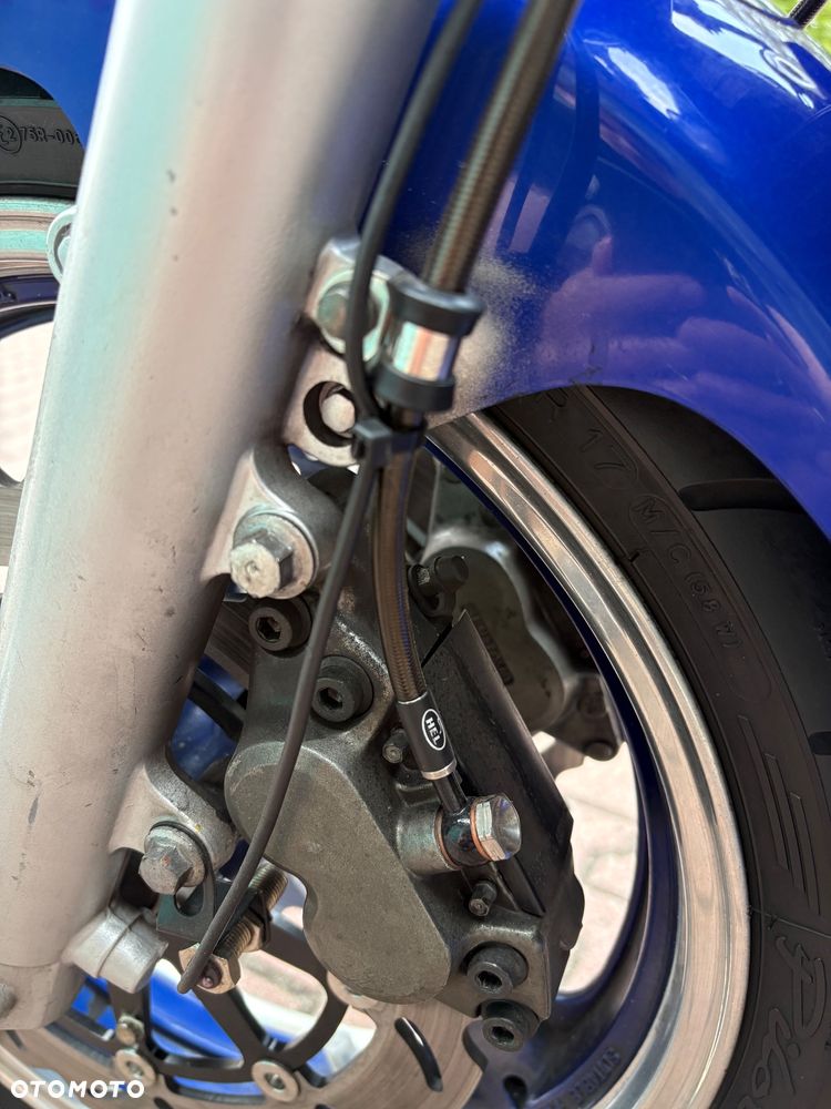 Yamaha XJR - 8