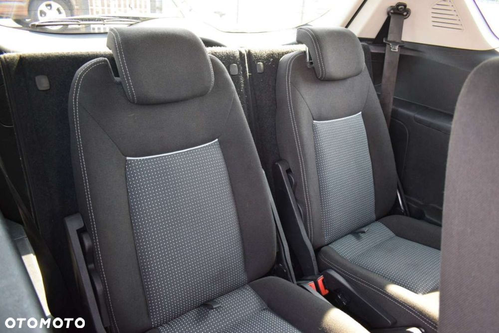 Ford S-Max - 24