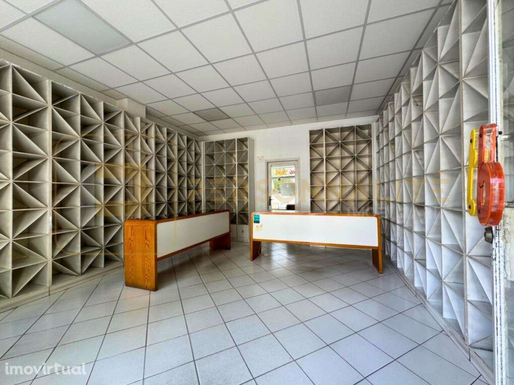 Loja no Centro Histórico de Guimarães - Grande imagem: 3/8