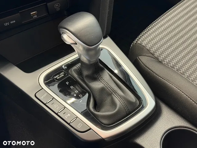 Kia Ceed 1.5 T-GDI M DCT - 17