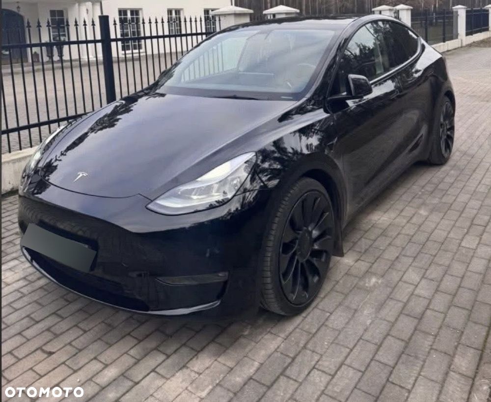 Tesla Model Y - 5
