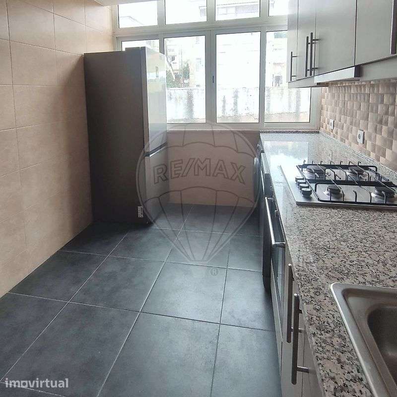 Apartamento T2 para arrendamento - Grande imagem: 2/22