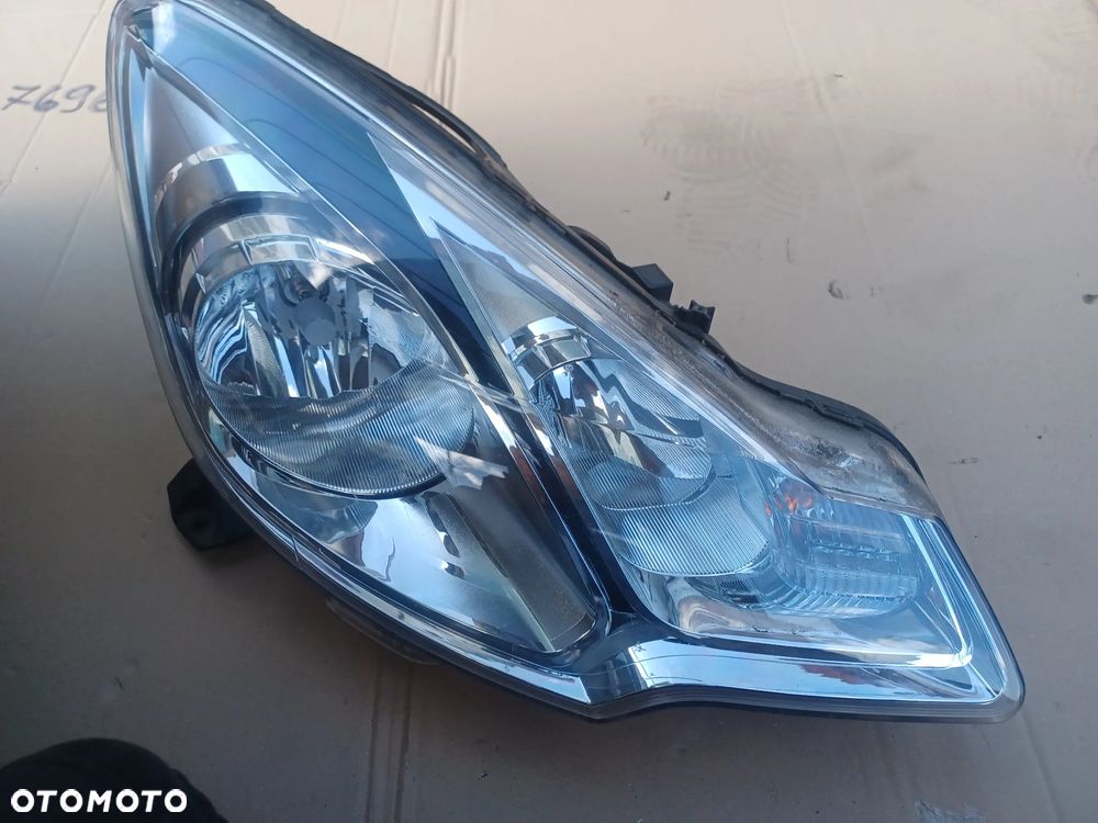 LAMPA PRZEDNIA PRAWA C3 II LIFT 9677033880-04 - 1