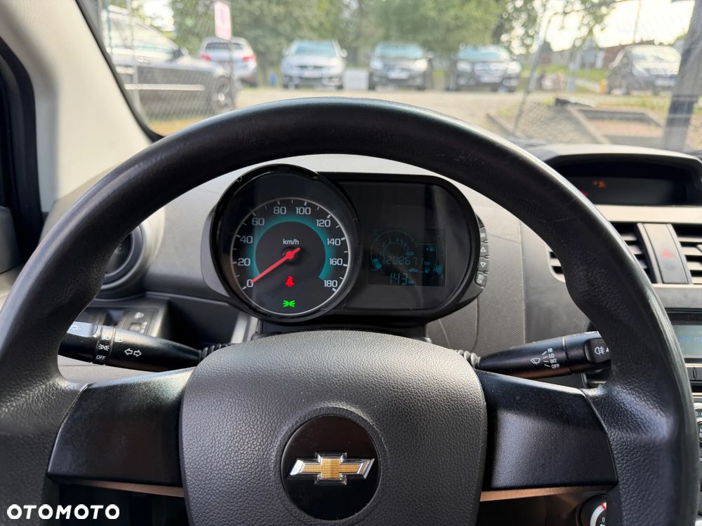 Chevrolet Spark 1.0 LS - 18