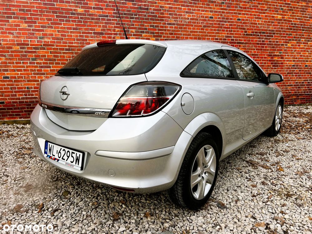 Opel Astra - 4