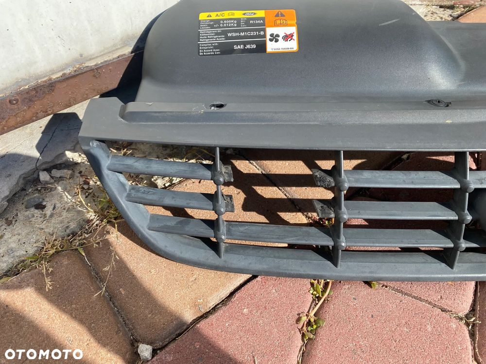 GRILL ATRAPA CHŁODNICY FORD FOCUS MK2 8M518200 - 3