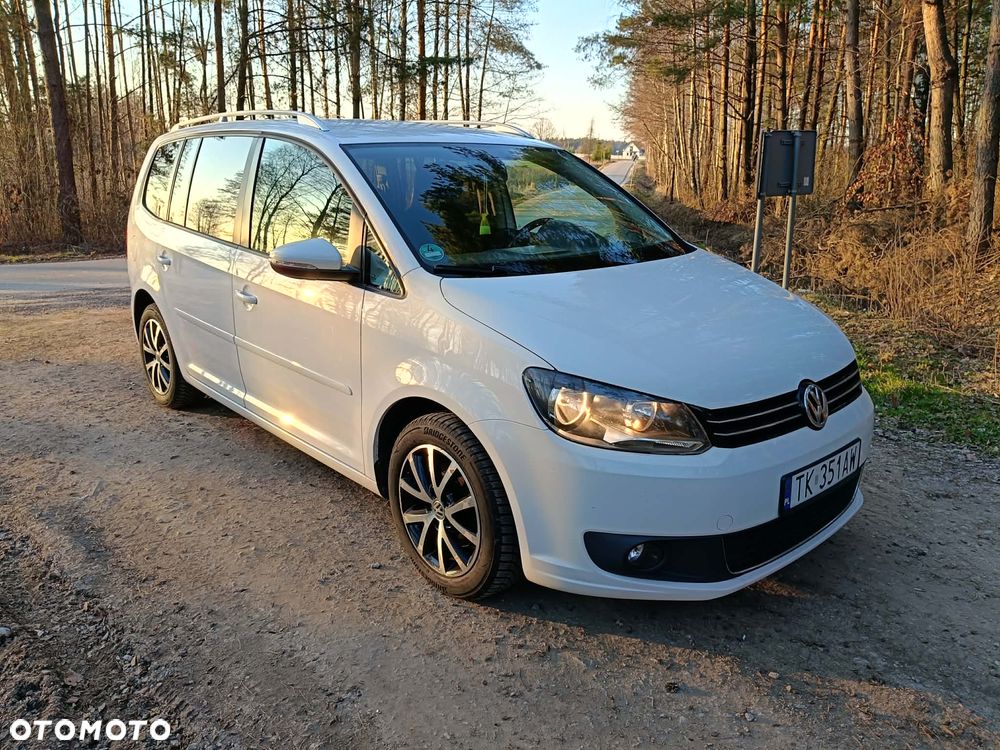 Volkswagen Touran 1.6 TDI DPF BlueMot Comfortline - 2