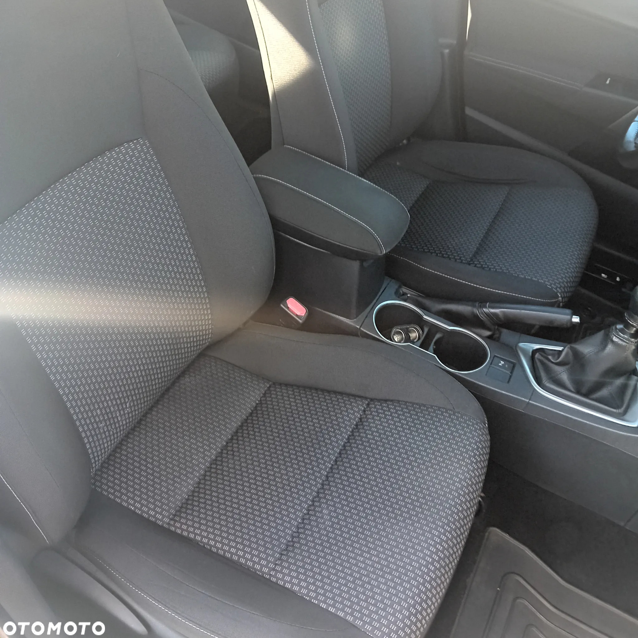 Toyota Corolla 1.6 Prestige - 11