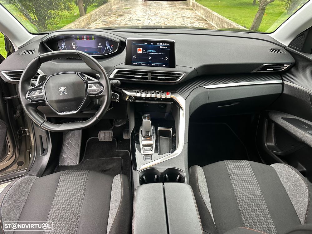 Peugeot 5008 BlueHDI 130 EAT8 Allure Pack - 21