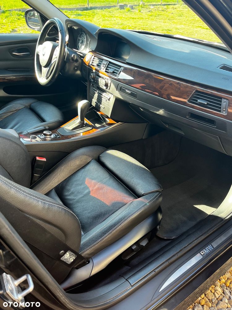 BMW Seria 3 335i Edition Exclusive - 15
