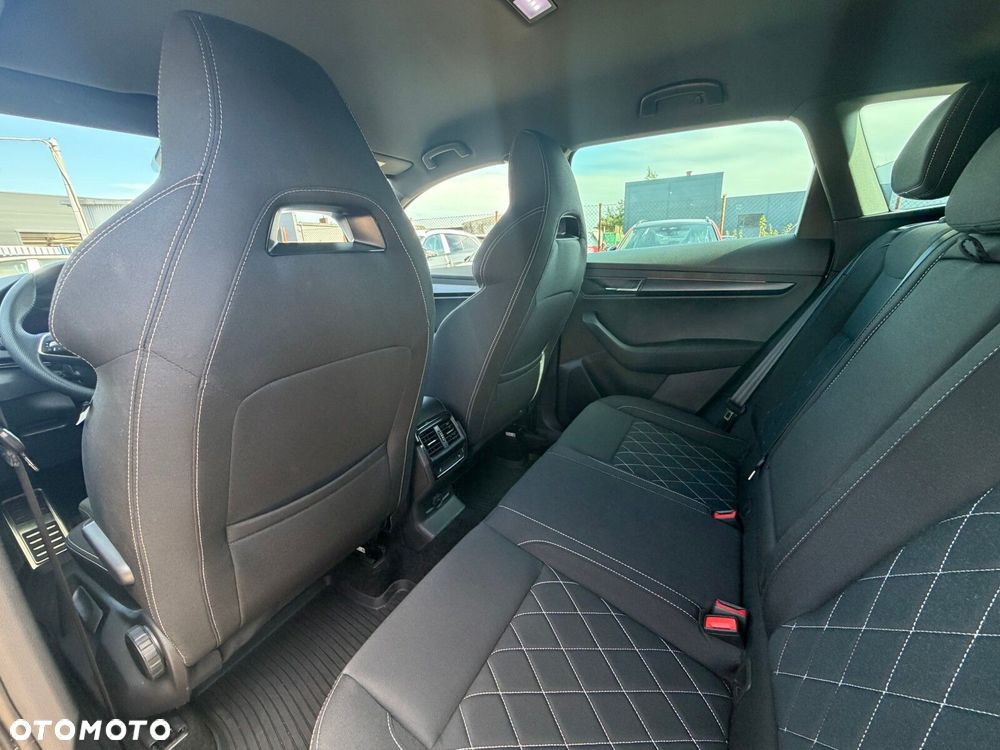 Skoda Karoq 1.5 TSI ACT Sportline DSG - 17