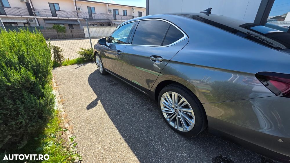 Skoda Superb 2.0 TDI 4X4 DSG Laurin & Klement - 5