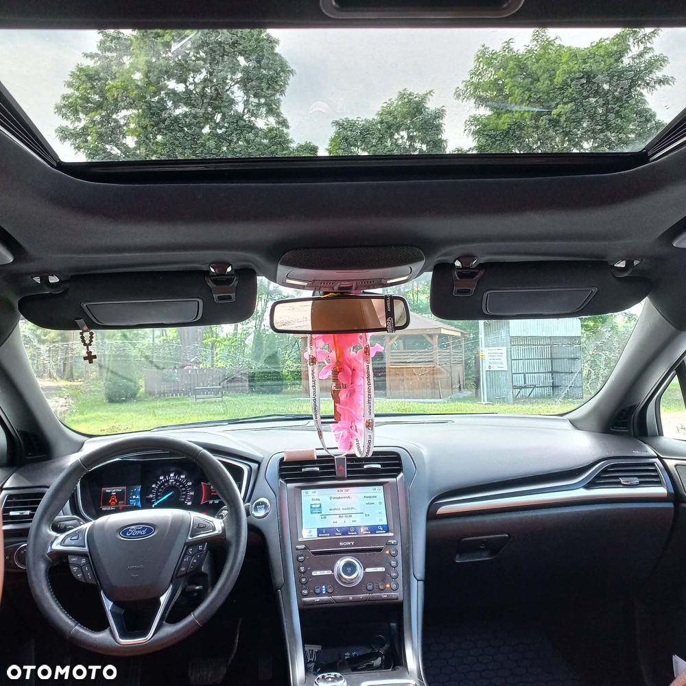 Ford Fusion - 15