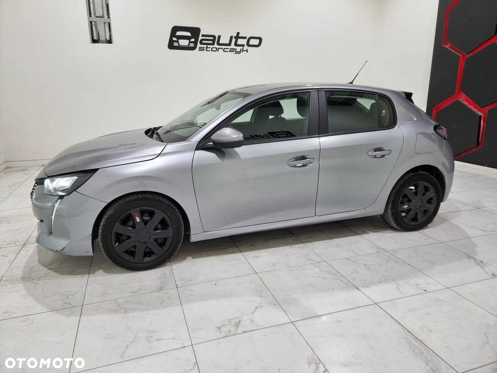 Peugeot 208 - 3