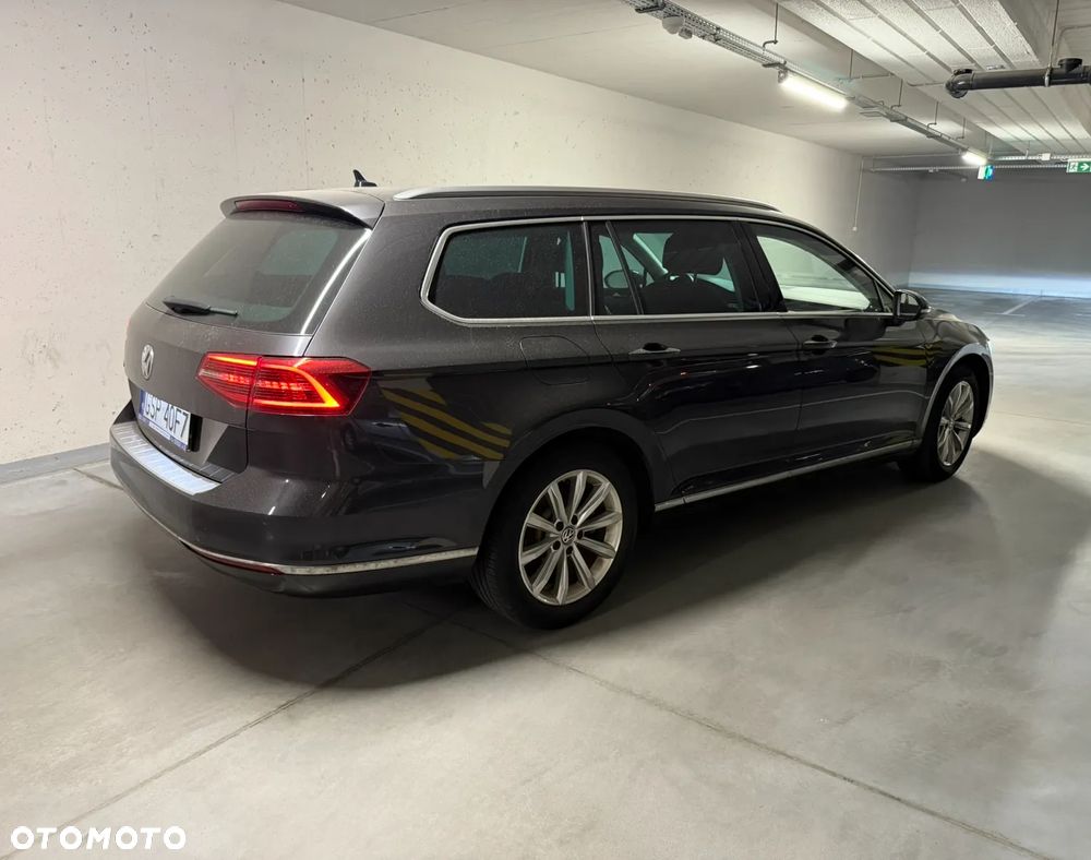 Volkswagen Passat 1.5 TSI EVO Highline DSG - 2