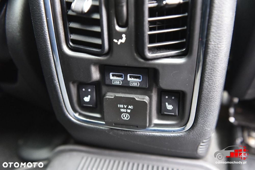 Jeep Grand Cherokee - 40