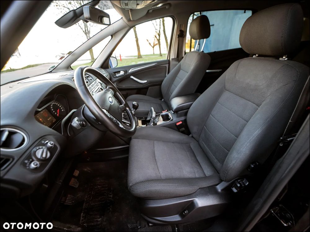 Ford S-Max - 27