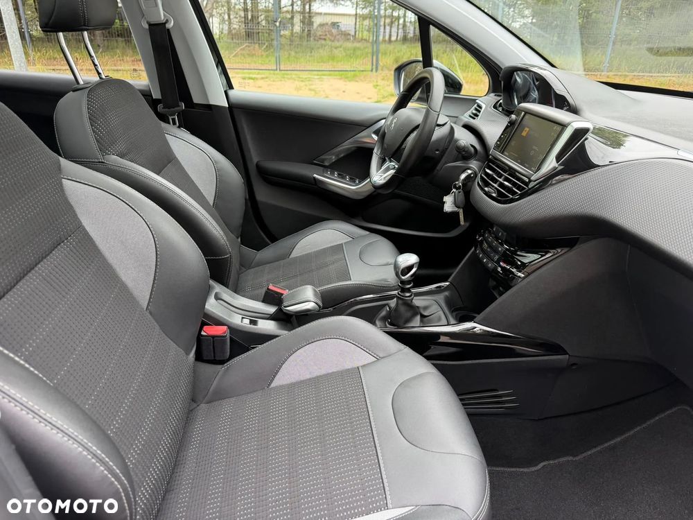 Peugeot 2008 1.5 BlueHDi Allure - 19
