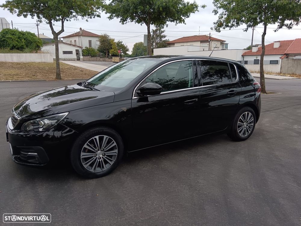 Peugeot 308 1.2 PureTech S&S Road Trip EAT8 - 7