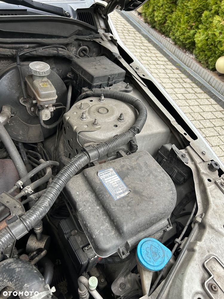 Suzuki Grand Vitara 1.6 Comfort - 18