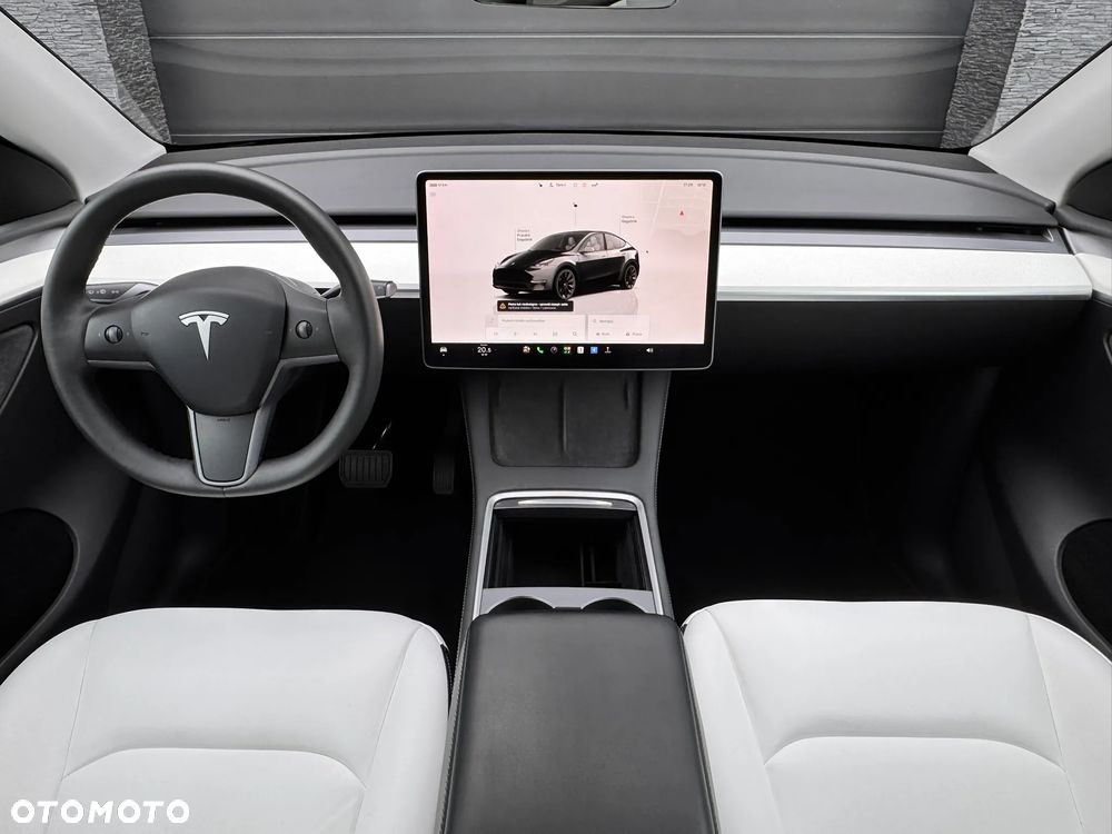Tesla Model Y Standard - 13