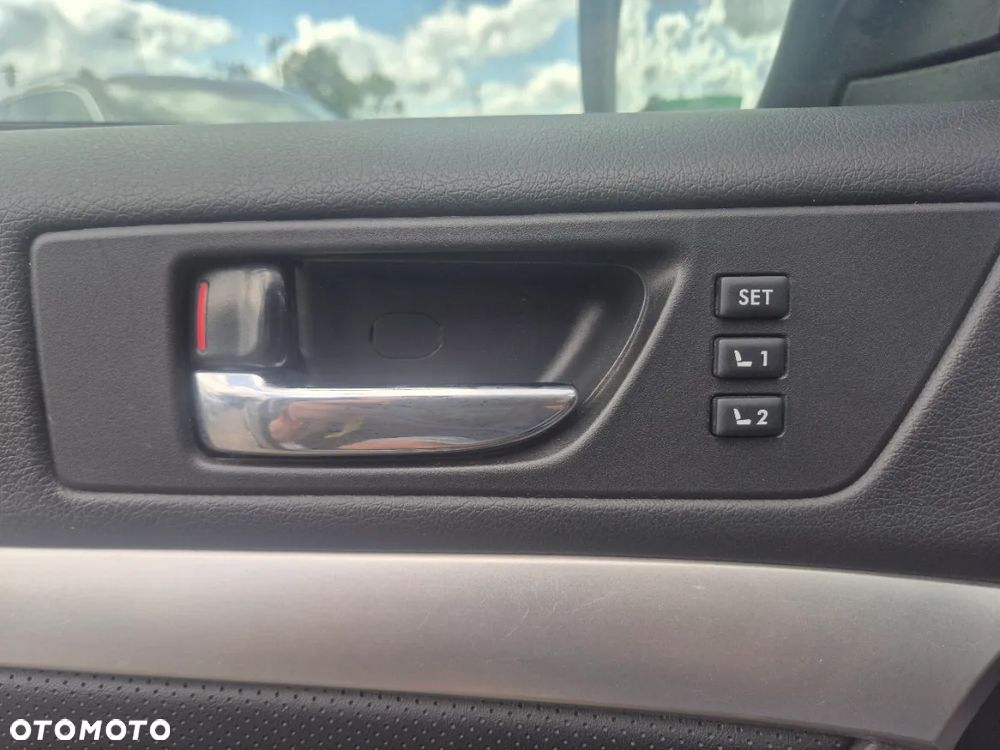 Subaru Legacy 2.5i Lineartronic Comfort - 18