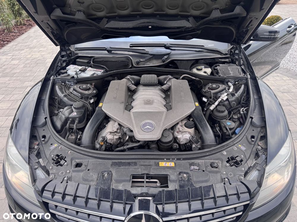 Mercedes-Benz CL 63 AMG - 12
