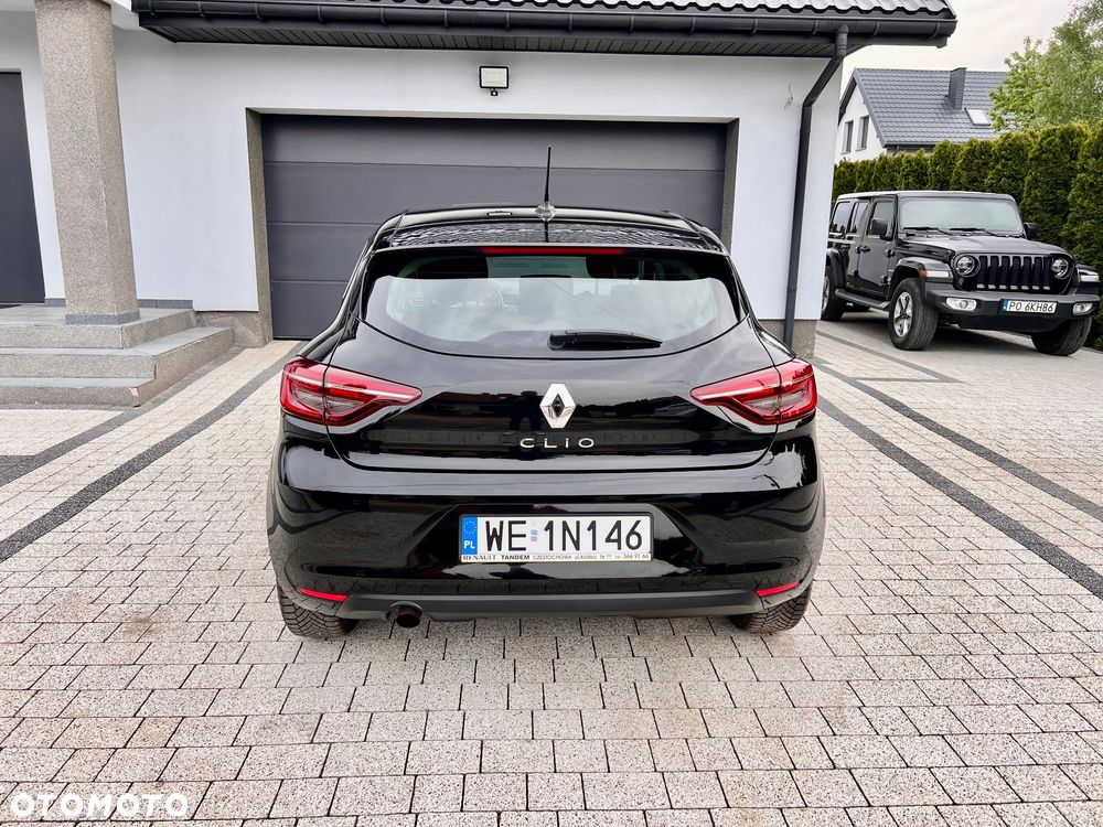 Renault Clio - 31