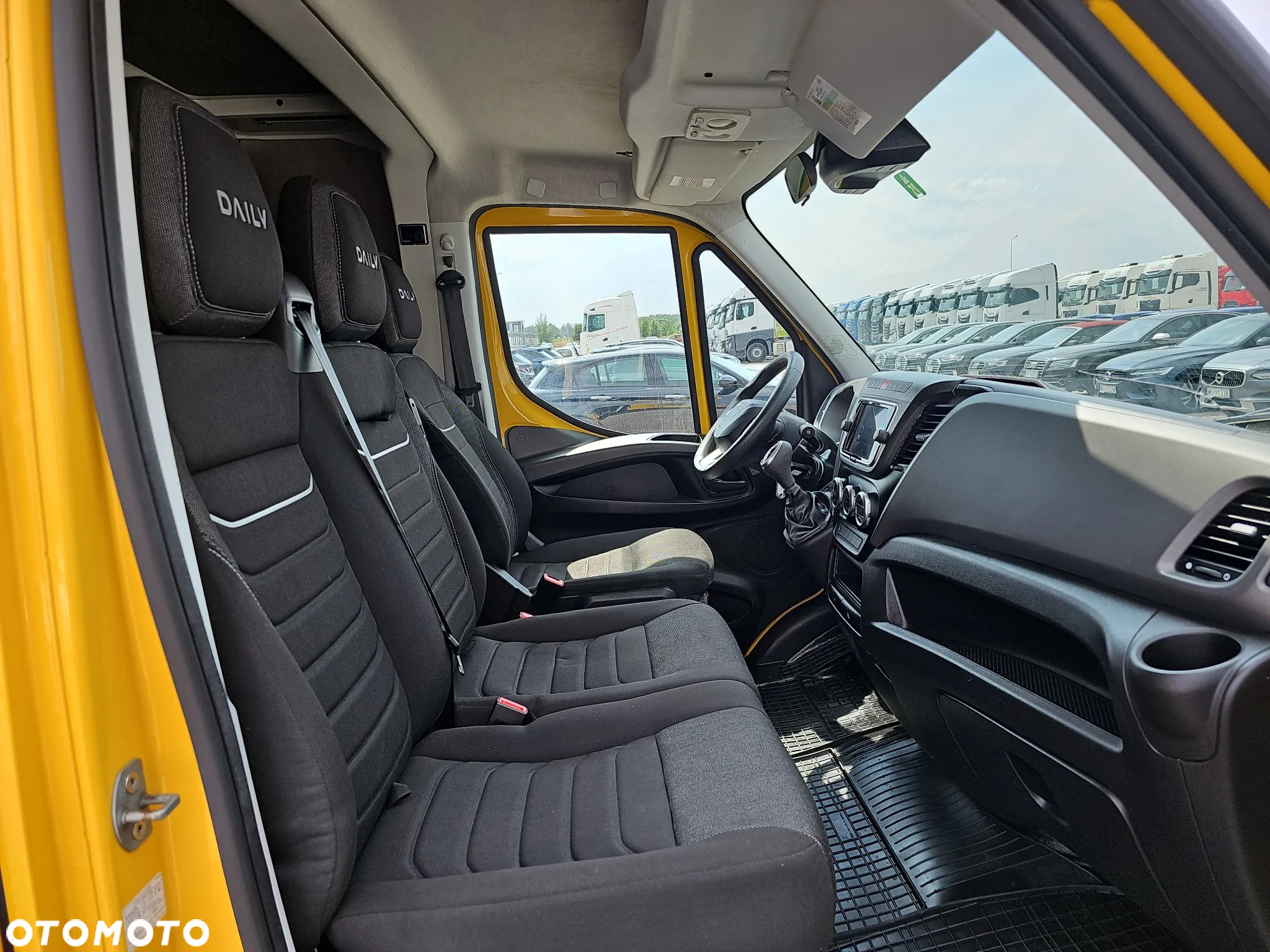 Iveco Daily 35-180 - 23