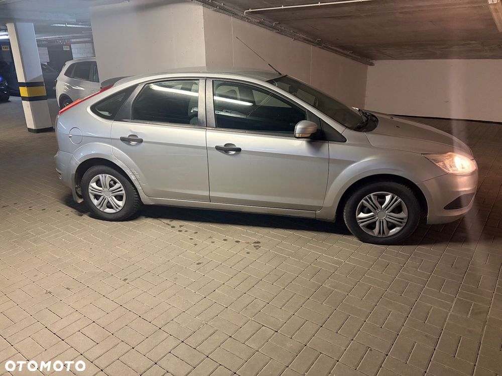 Ford Focus 1.6 Amber X - 2