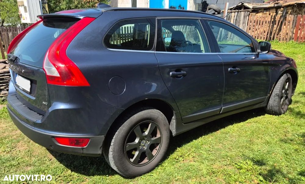 Volvo XC 60 D5 AWD Summum - 4