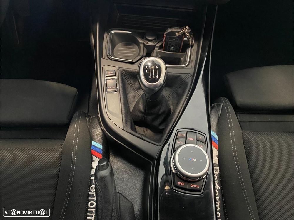 BMW 116 d EfficientDynamics Edition Sport Line - 19
