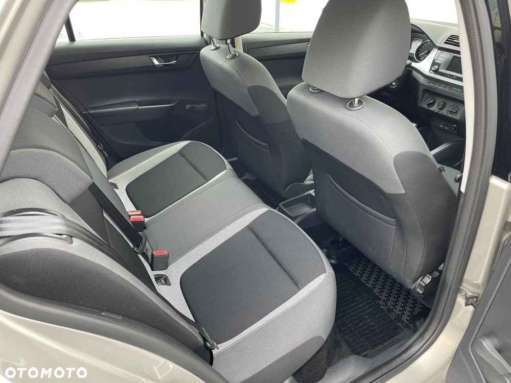 Skoda Fabia 1.2 TSI Ambition - 6