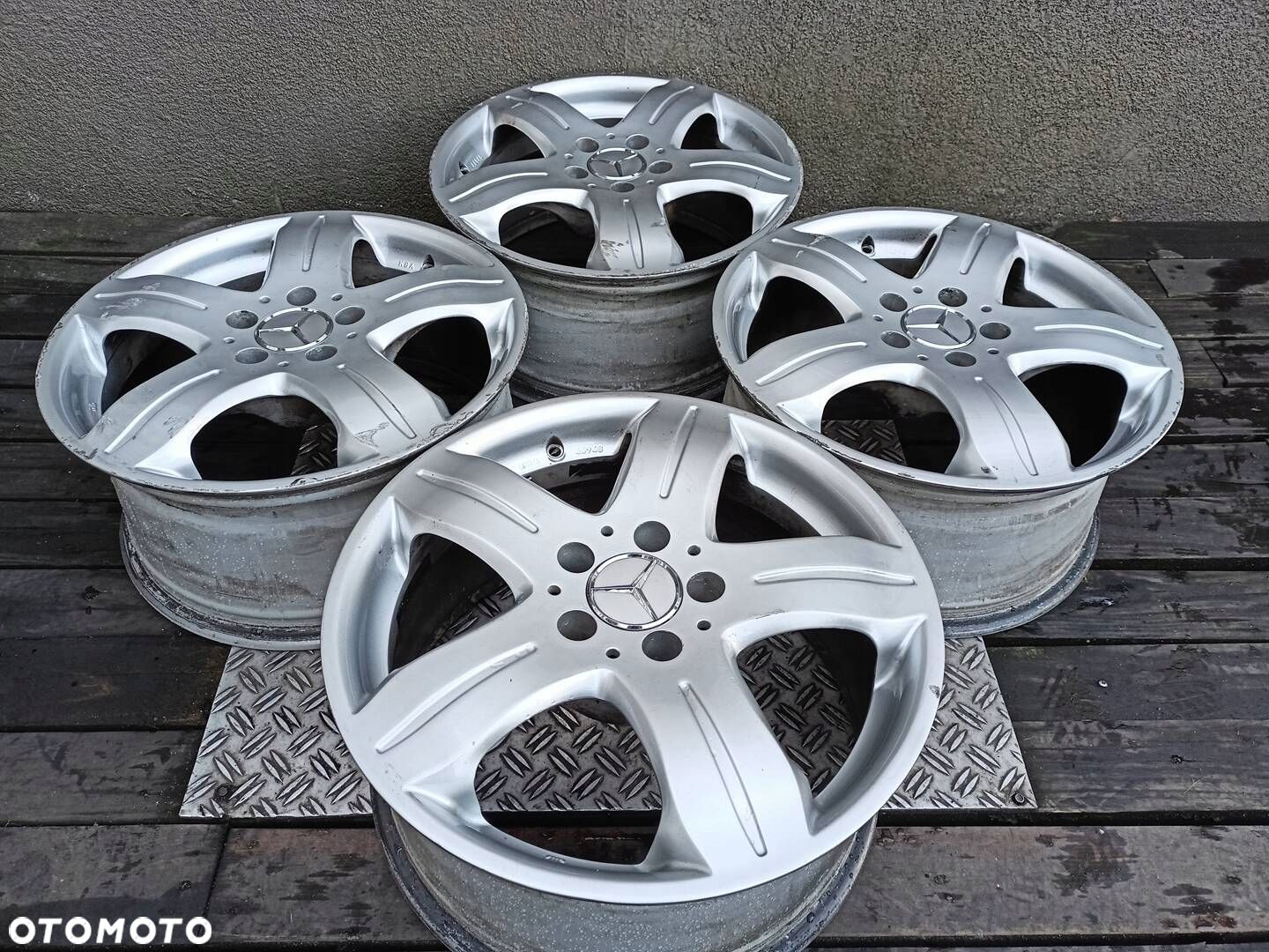 Felgi 17cali Mercedes C klasa E klasa D klasa W245 W246 W203 W212 - 1