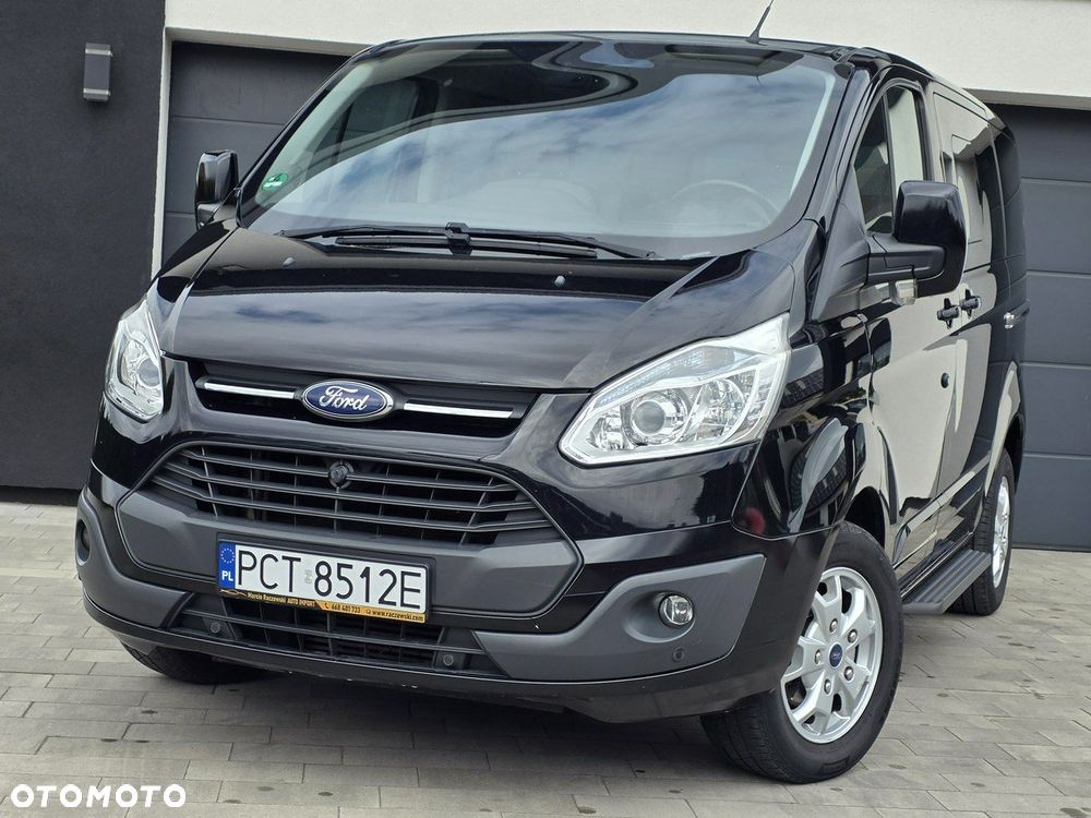 Ford Tourneo Custom - 36