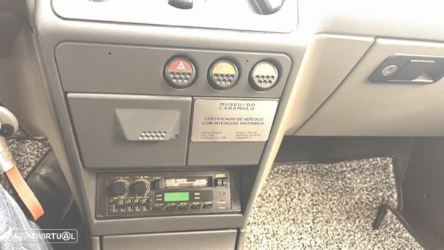 Peugeot 205 1.1 GR - 11