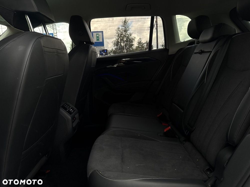 Volkswagen Tiguan 2.0 TDI SCR Elegance DSG - 29
