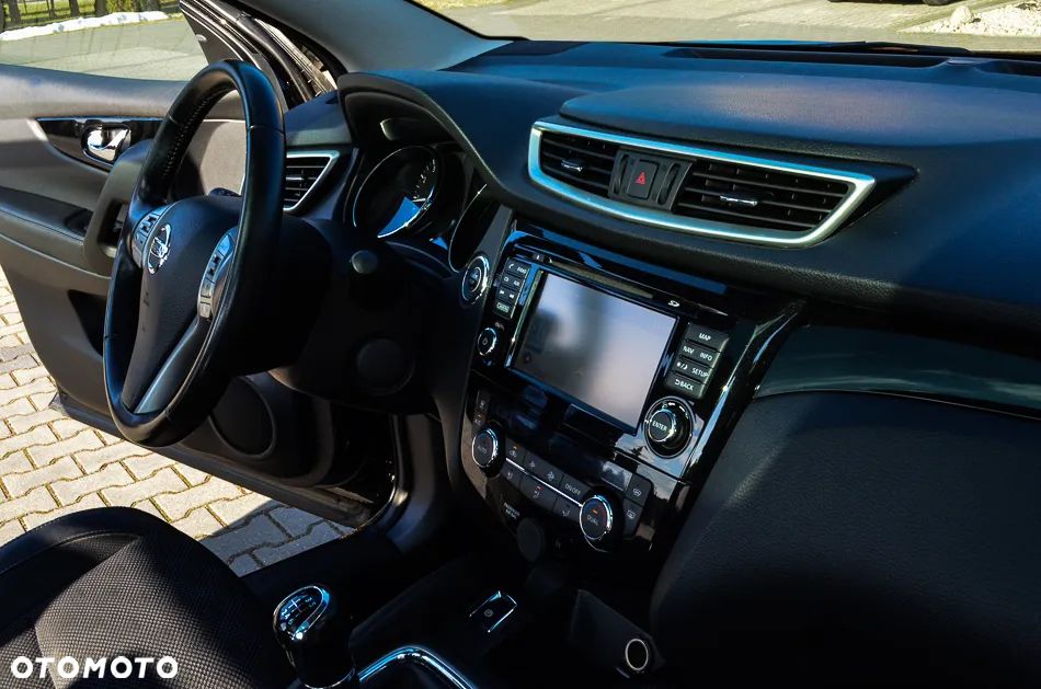 Nissan Qashqai 1.2 DIG-T Tekna+ - 33