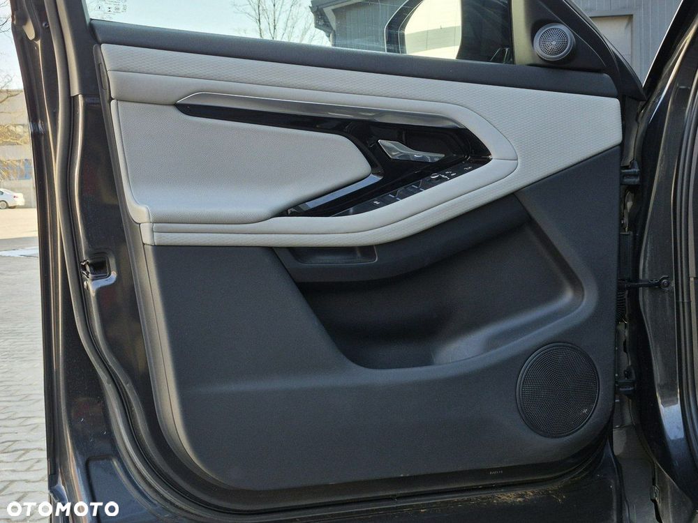 Land Rover Range Rover Evoque - 17