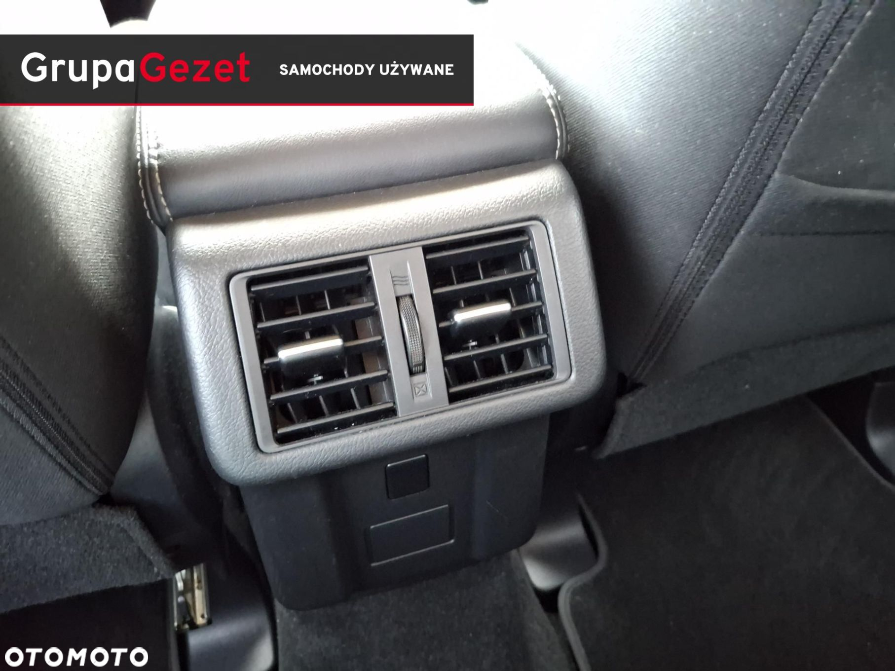 Mitsubishi Outlander - 24