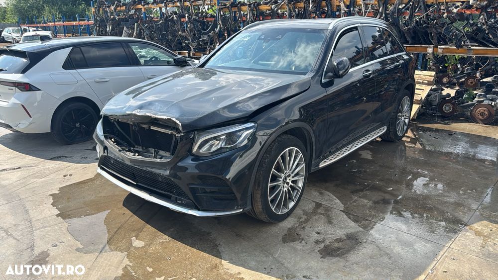 Dezmembrez Mercedes GLC 2018 - 1