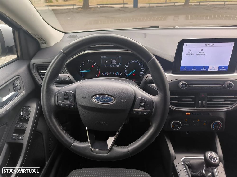 Ford Focus SW 1.5 TDCi EcoBlue Business - 12