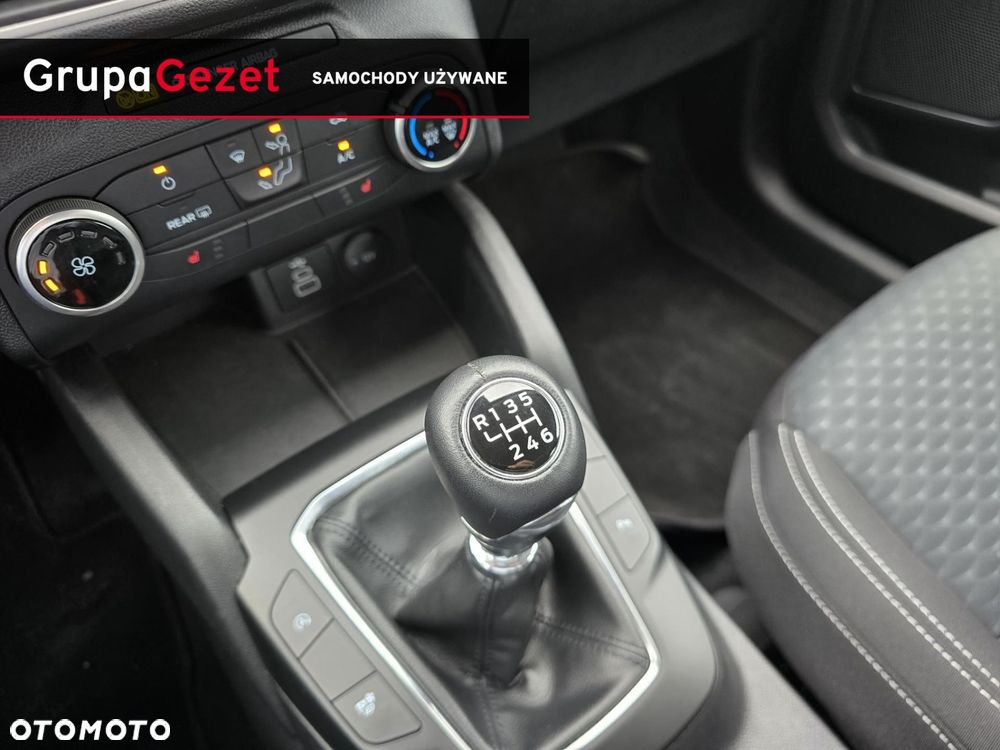 Ford Kuga - 22