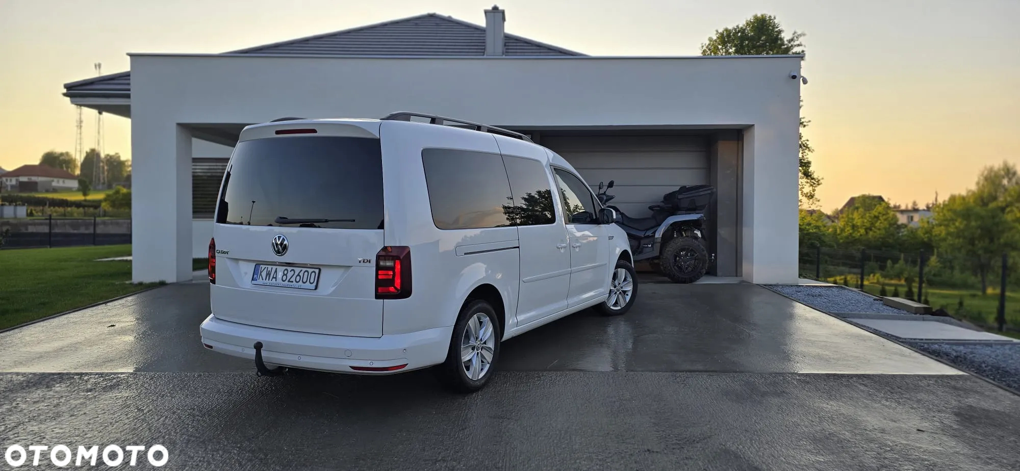 Volkswagen Caddy Maxi 2.0 TDI Comfortline DSG - 18