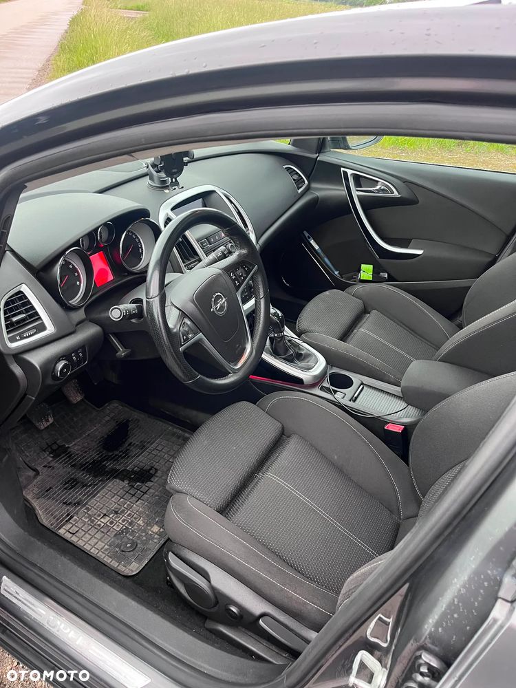 Opel Astra 1.6 Turbo Sport - 12
