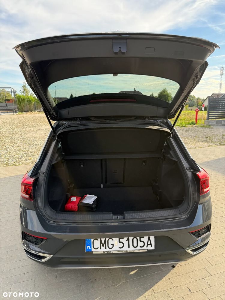 Volkswagen T-Roc - 22