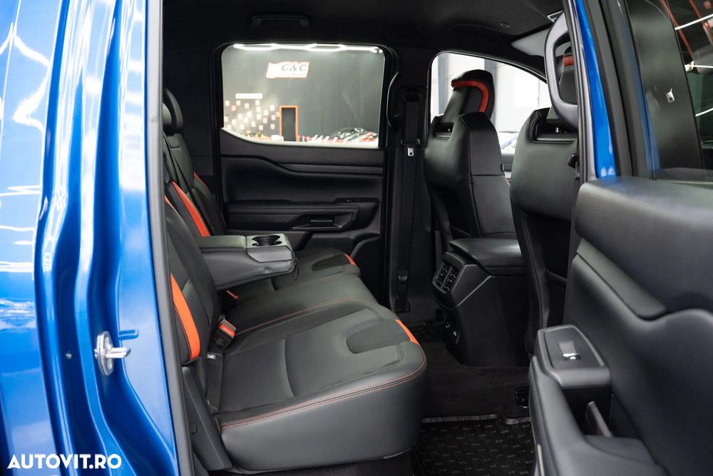 Ford Raptor - 25